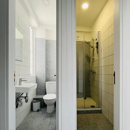 Апартаменты Unique 2 Storey Centre *