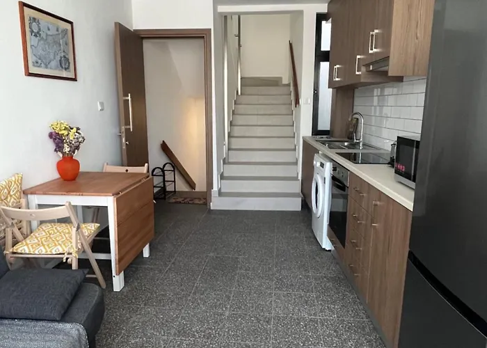 Апартаменты Unique 2 Storey Centre